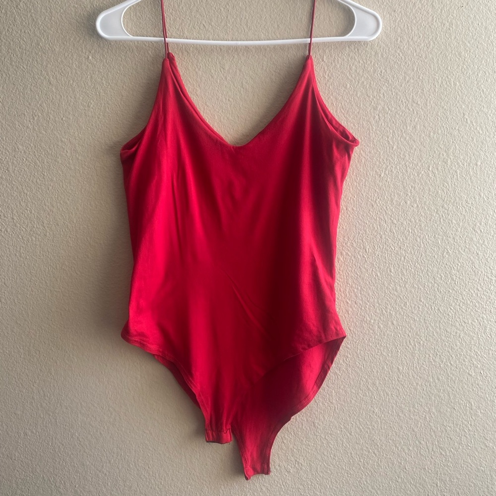 Gaze Super Soft Spaghetti Strap V-Neck Bodysuit